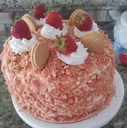 Strawberry Crunch Cake